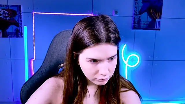 AliceCUNTach online show from October 4, 5:24 am