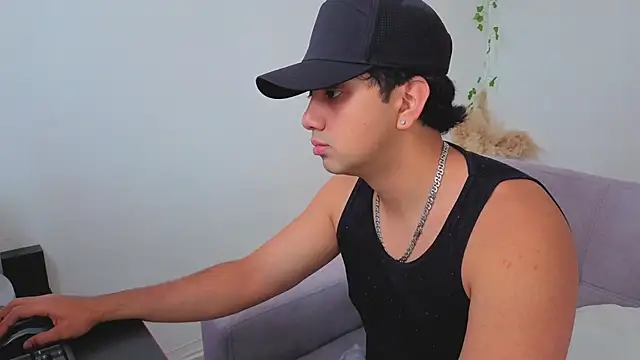 0ne 0f 0ne online show from September 11, 1:55 pm