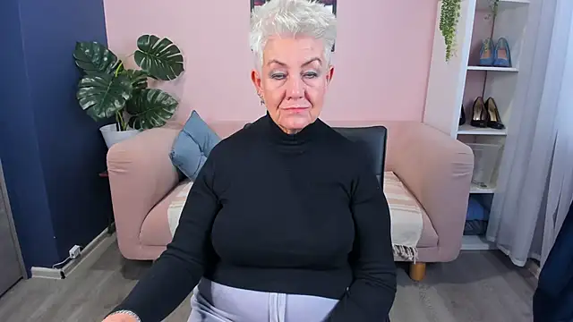 HotandMature online show from October 3, 8:08 am