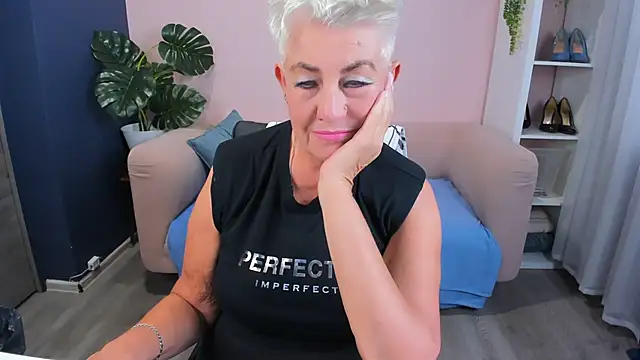 HotandMature online show from September 16, 8:33 am