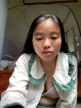 viluna online show from November 1, 1:43 am