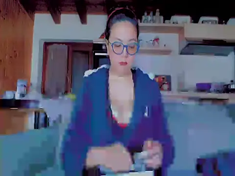 sola1213 online show from May 16, 7:44 am