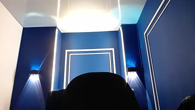 Olivia11  online show from September 17, 12:58 pm