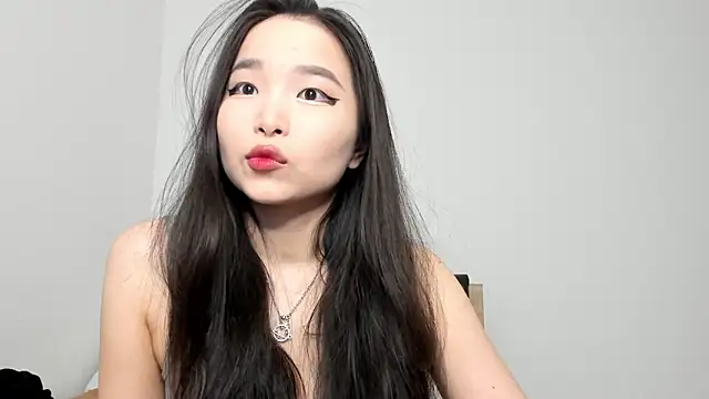 Soyun Mia online show from April 14, 1:33 pm