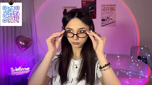LinaMour online show from May 16, 12:02 am