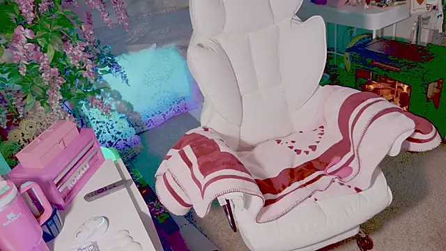 Talulaa online show from February 23, 8:30 pm