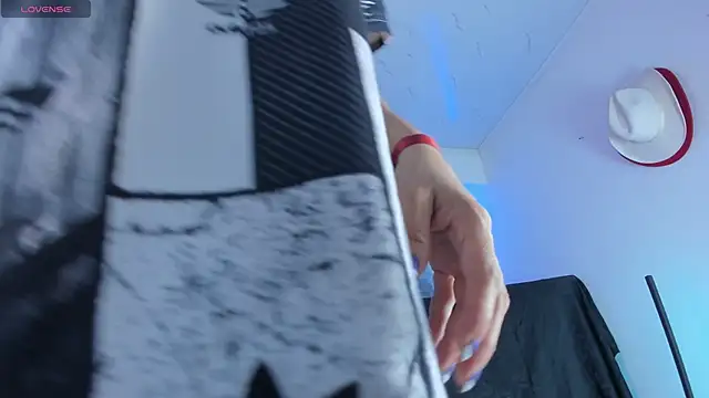 agatha walter  online show from September 24, 3:33 pm