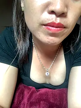 tuyetnhi-00 online show from October 22, 5:34 am