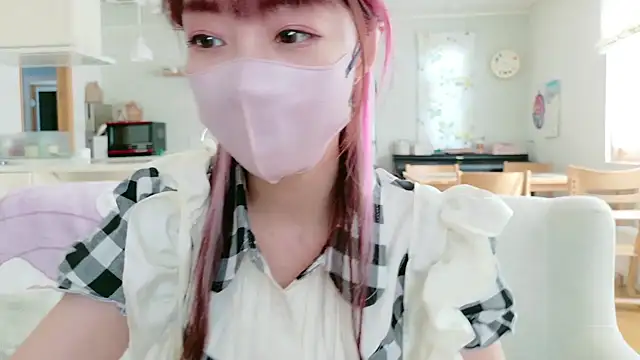 SUZU 1201 online show from January 11, 1:21 am