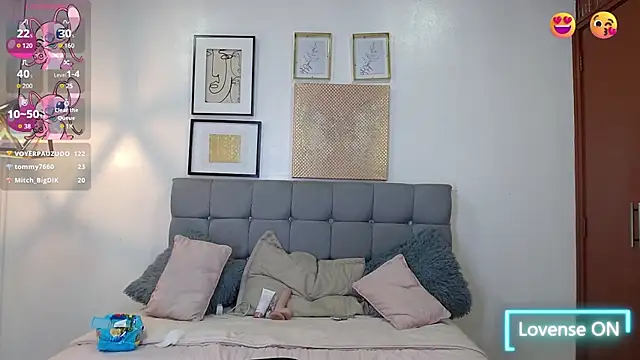  naomi s online show from January 5, 5:27 pm