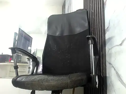 CamelyHott online show from October 15, 7:38 pm