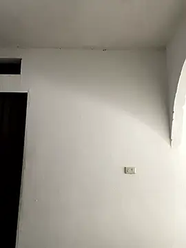 zaracollins01 online show from November 25, 2:52 pm