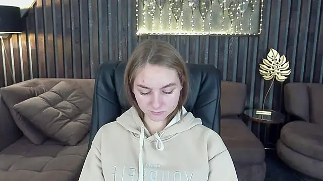 MilaAddams online show from January 8, 12:31 pm