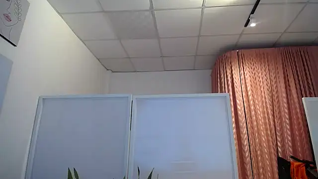 Manuela lara  online show from November 25, 5:15 pm