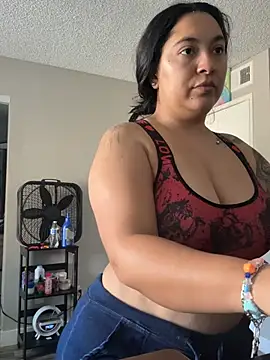 latina curvy22 online show from February 14, 10:34 pm