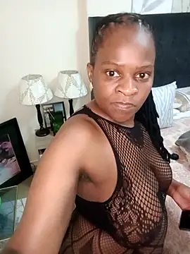 Creamy Chocolatex online show from December 1, 5:15 pm