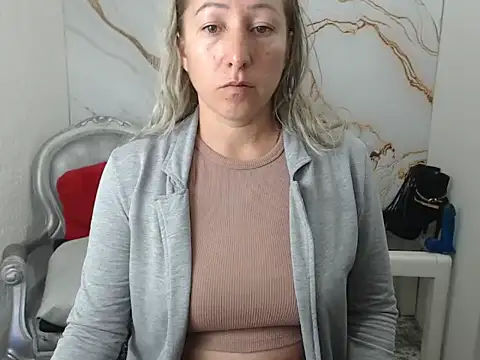 swetchrystal online show from September 29, 12:54 pm