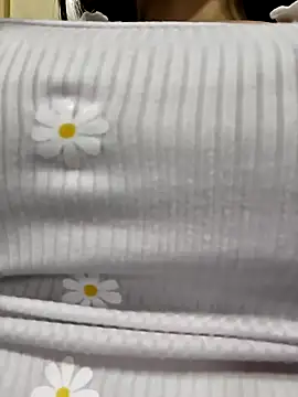 CHARLOTTE  05 online show from October 15, 1:57 pm