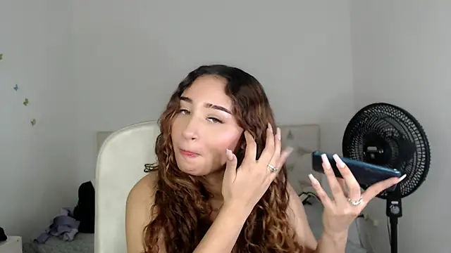 sasha 17  online show from November 10, 5:08 pm