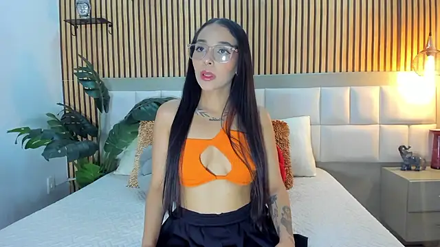 Roseaurora online show from January 14, 1:16 pm