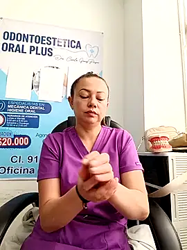 Madisson-04  online show from April 8, 3:03 pm