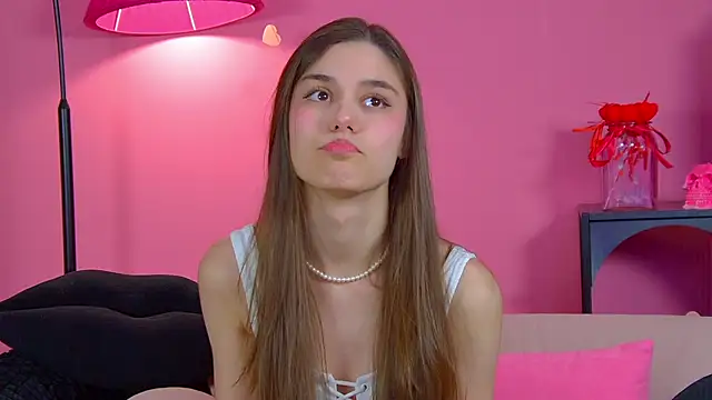 ArianaAllens online show from March 7, 6:15 pm