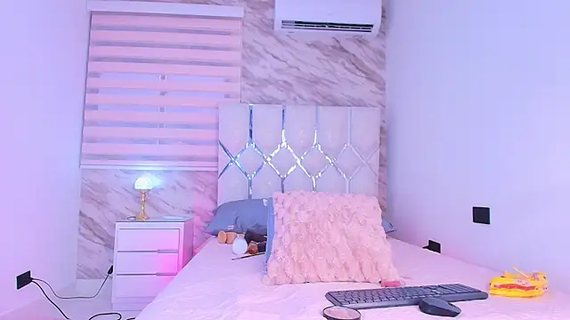 collet 1 online show from November 9, 12:23 pm