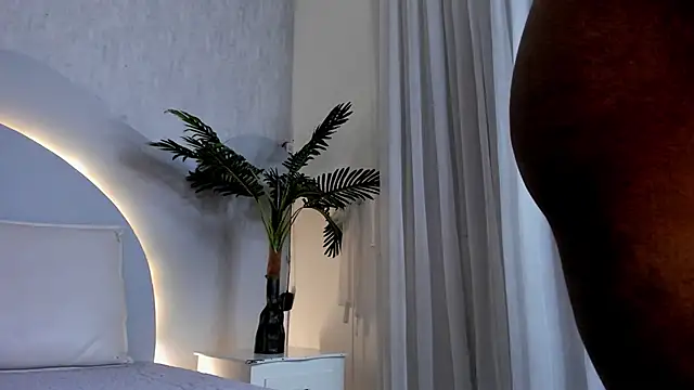 CannelaSmith online show from March 27, 6:52 pm