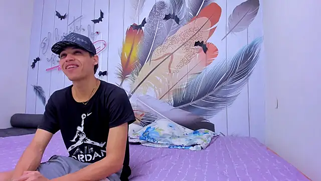 Mycandyfor You online show from November 16, 7:25 pm