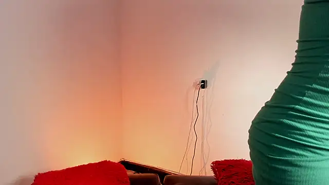 Dark chanel online show from December 21, 9:57 am