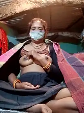 CUTE-004 online show from December 21, 6:01 pm