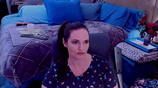 ninajaymes online show from April 3, 11:47 pm