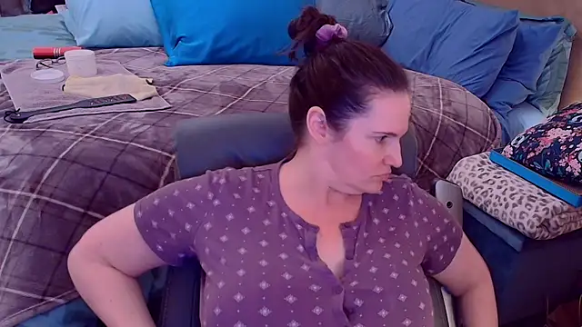 ninajaymes online show from October 17, 10:46 pm