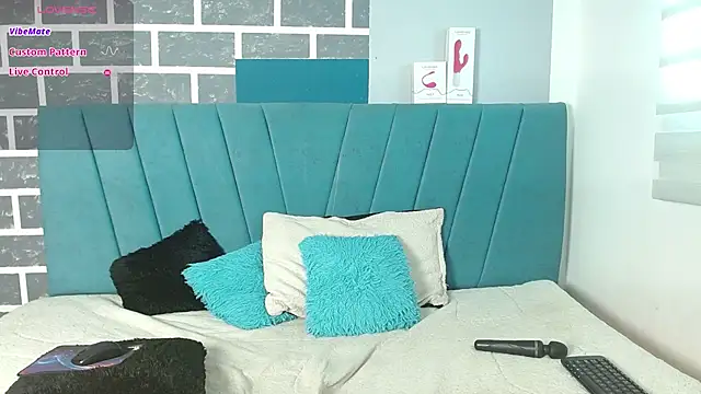 Chloe Brown3 online show from December 21, 7:29 pm