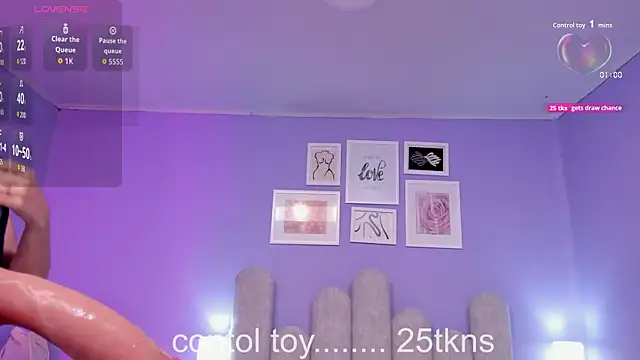 lucrecia sucker online show from October 3, 7:19 pm