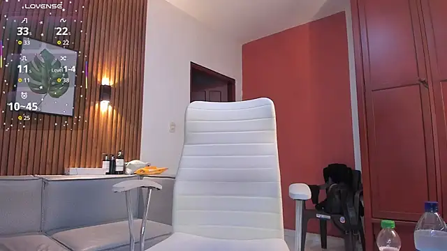 seraphine arabic online show from December 18, 4:45 pm