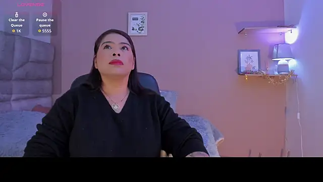 roselyn caprice online show from September 30, 9:04 am