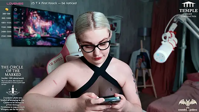 Wounded Goddess  online show from November 12, 5:33 pm