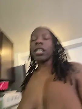 littyleesh1 online show from April 16, 3:12 pm