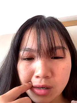 Emlyly-18 online show from December 3, 5:21 am