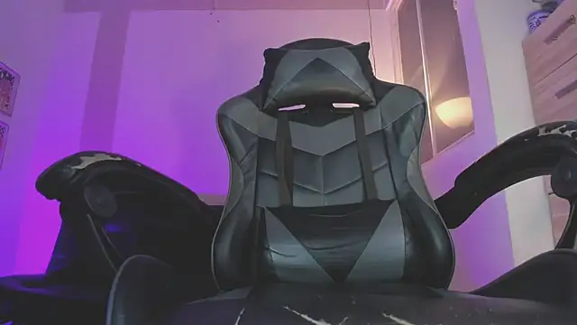 Nikkita Dragon online show from October 21, 3:32 am