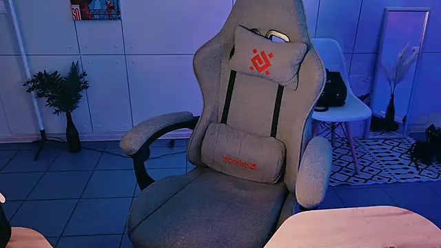 Yoka paradoXXX online show from April 12, 10:18 am