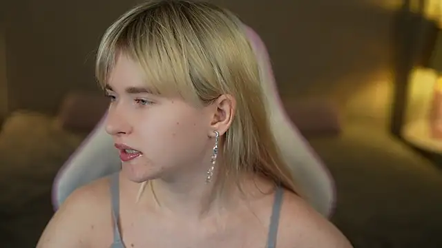 Ava kiss054 online show from June 2, 12:28 pm