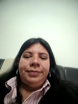 kinky momm online show from November 10, 2:23 pm