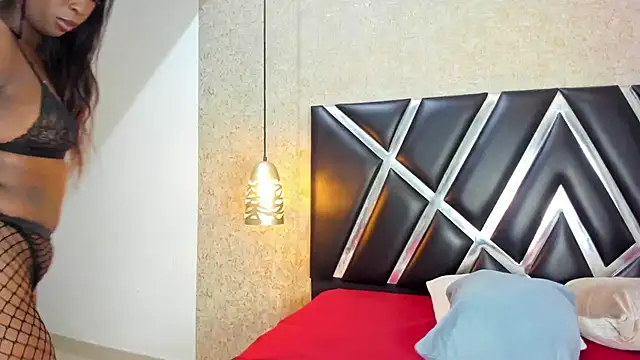 MiaaWestt online show from September 13, 5:10 pm