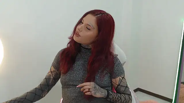 Maddy Vicius19 online show from October 6, 12:38 am