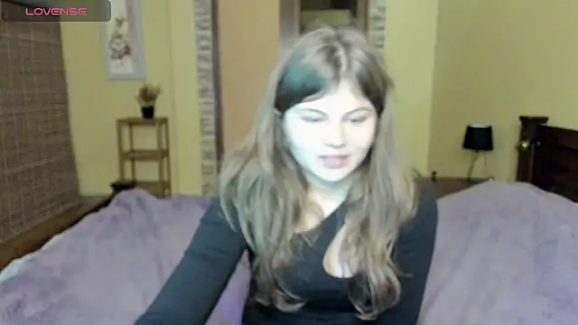 Lilly Jess online show from October 14, 7:05 pm