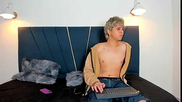 maicol cum23 online show from November 18, 3:46 pm