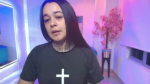 Black roseee online show from April 15, 3:51 am