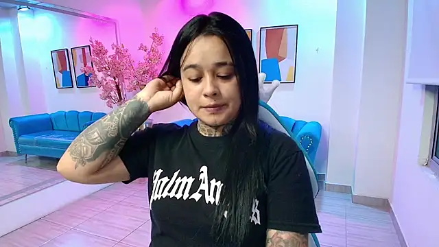 Black roseee online show from October 21, 3:43 am